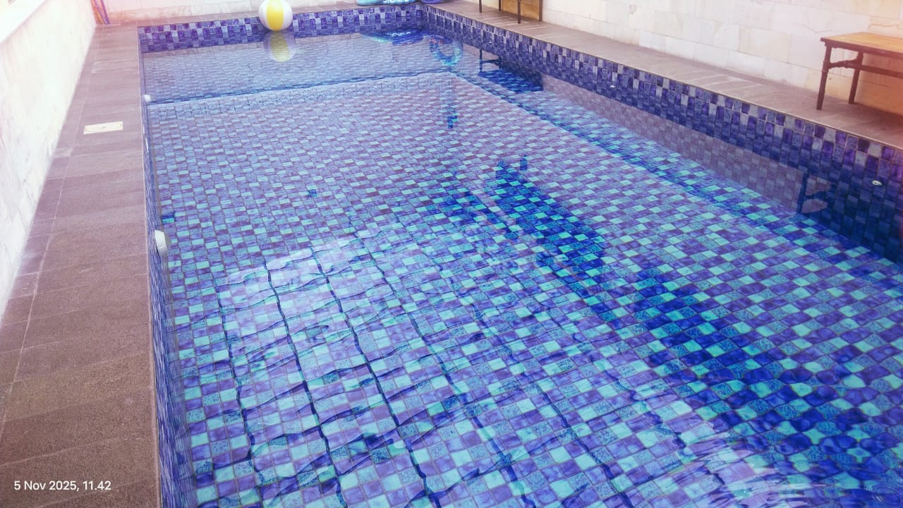 JASA PEMBERSIHAN KOLAM RENANG LEBAK BULUS